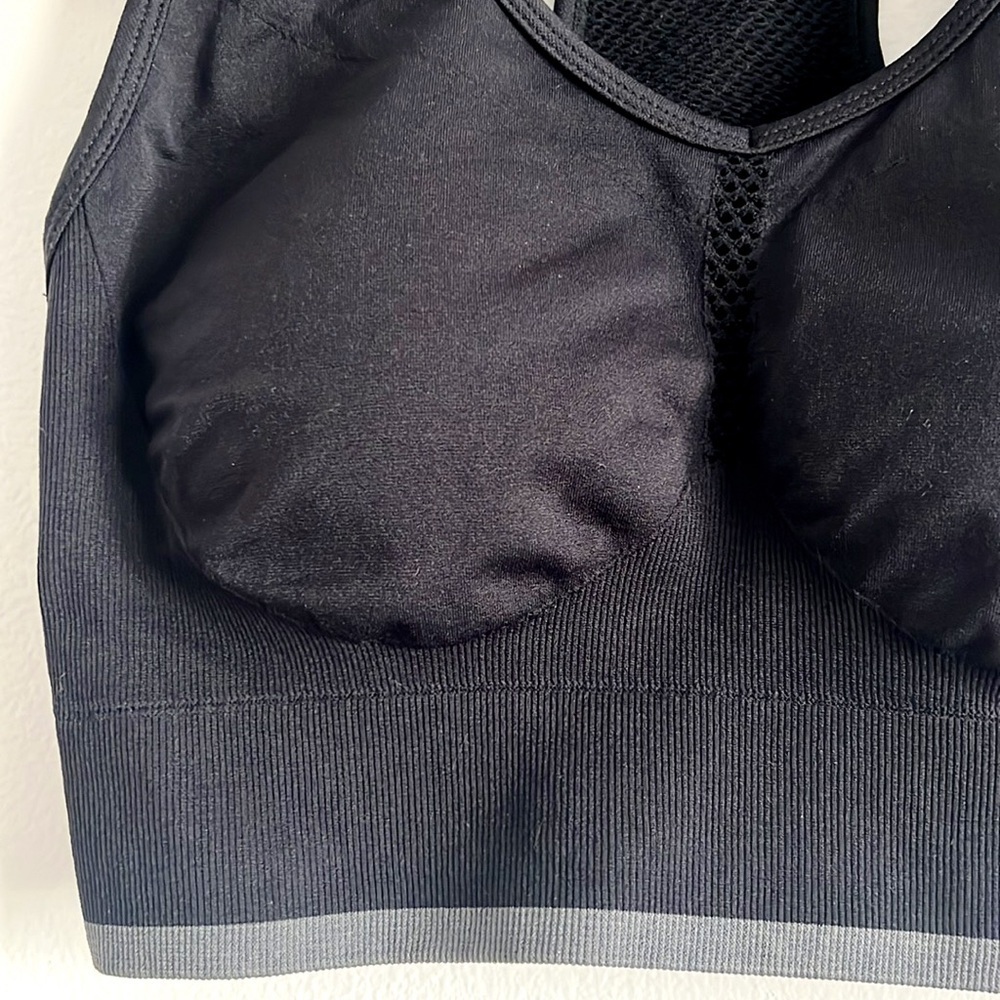 Zella Pulse Seamless Sports Bra Black Racerback NWOT - Picture 6 of 16